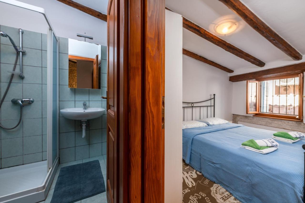 Apartment Blue Bay Free Parking Rovinj Eksteriør billede
